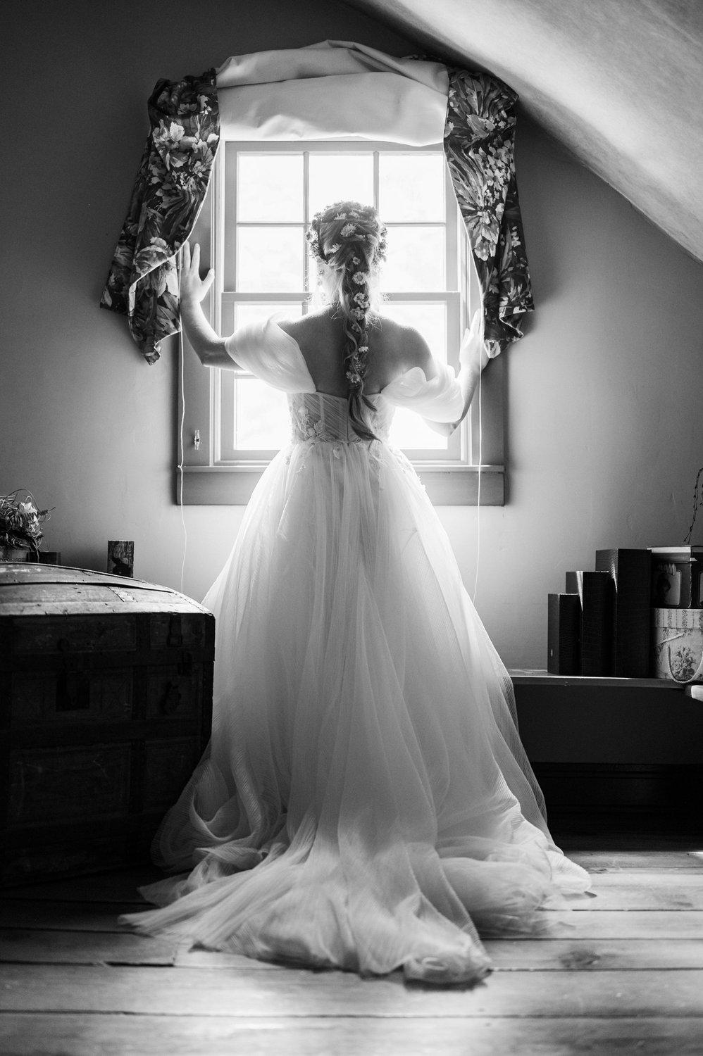 carousel-hero-element image-1