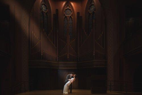 carousel-hero-element image-0